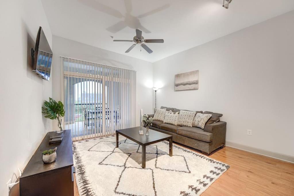 Chic 1Br Near Nrg With Pool Wifi Freeparking Apartman Houston Kültér fotó