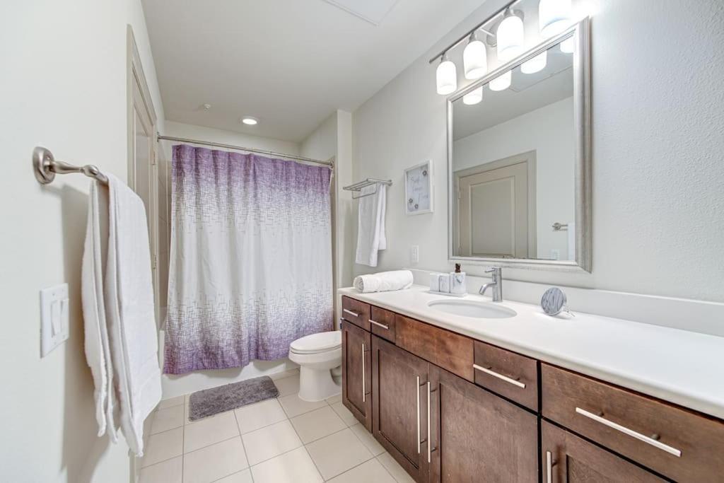 Chic 1Br Near Nrg With Pool Wifi Freeparking Apartman Houston Kültér fotó