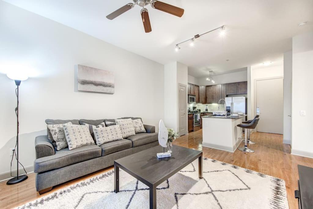 Chic 1Br Near Nrg With Pool Wifi Freeparking Apartman Houston Kültér fotó